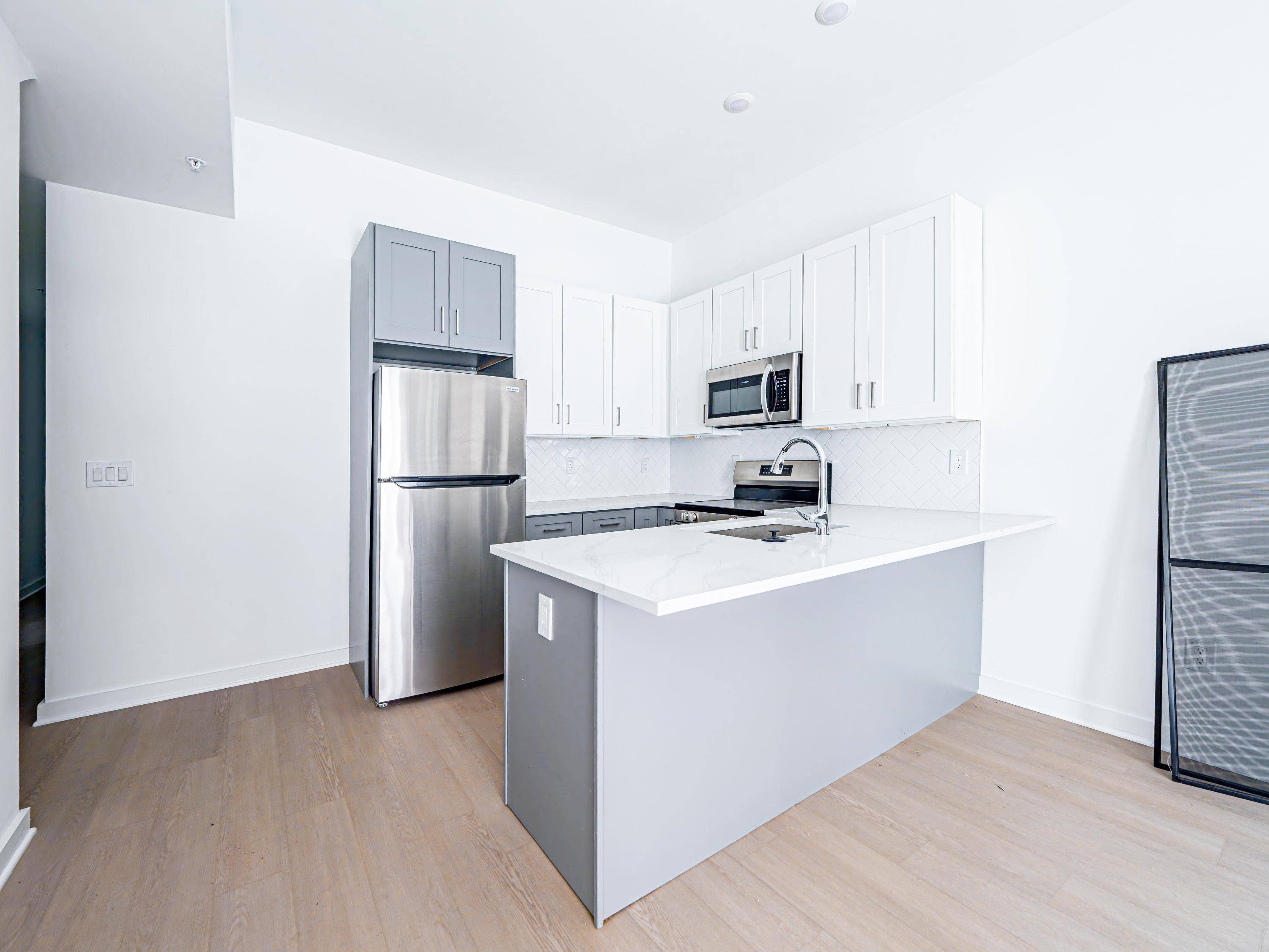 2403-07 West Thompson Street - 1